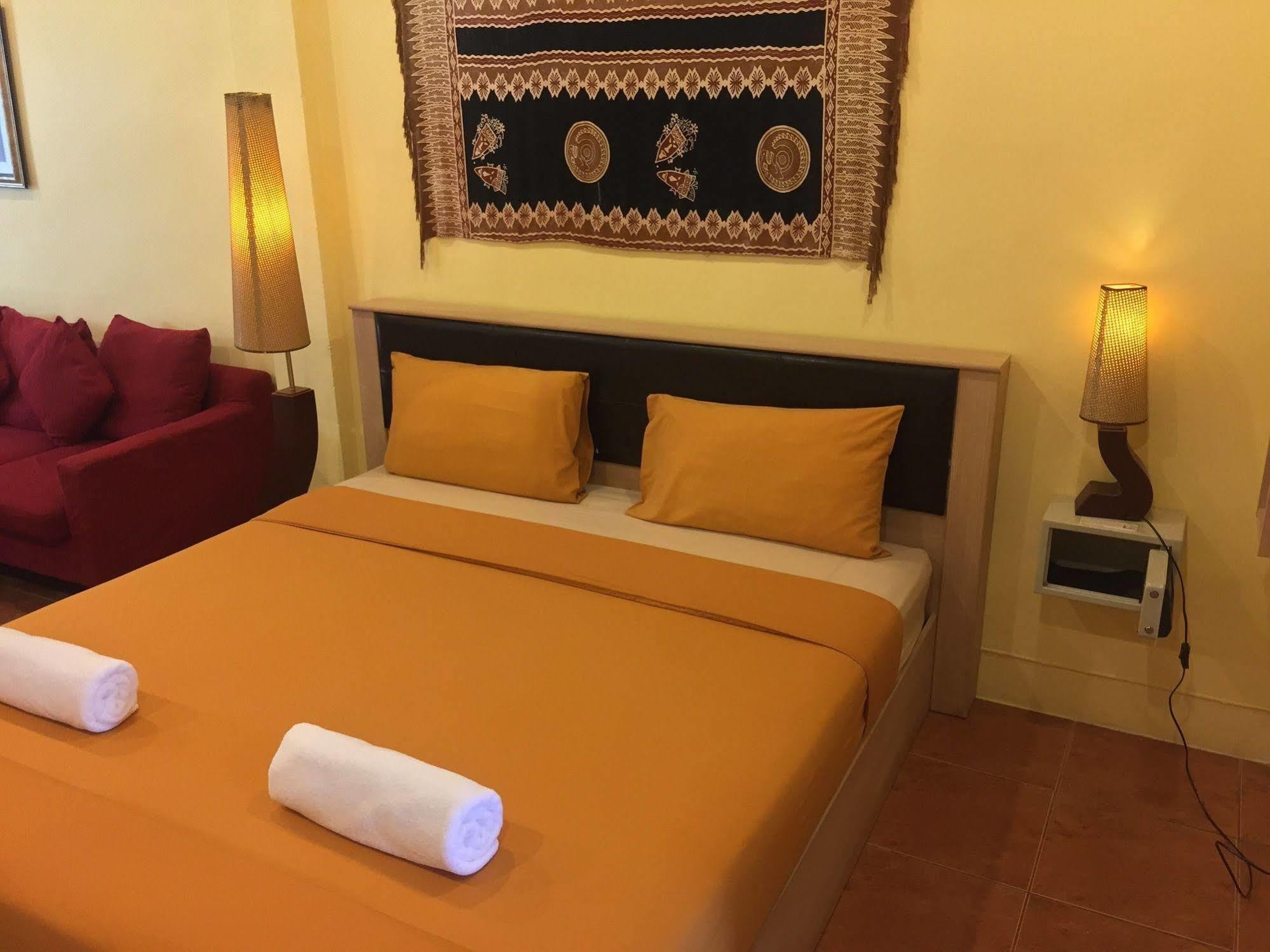 Nin Apartments Karon Beach Phuket Dış mekan fotoğraf