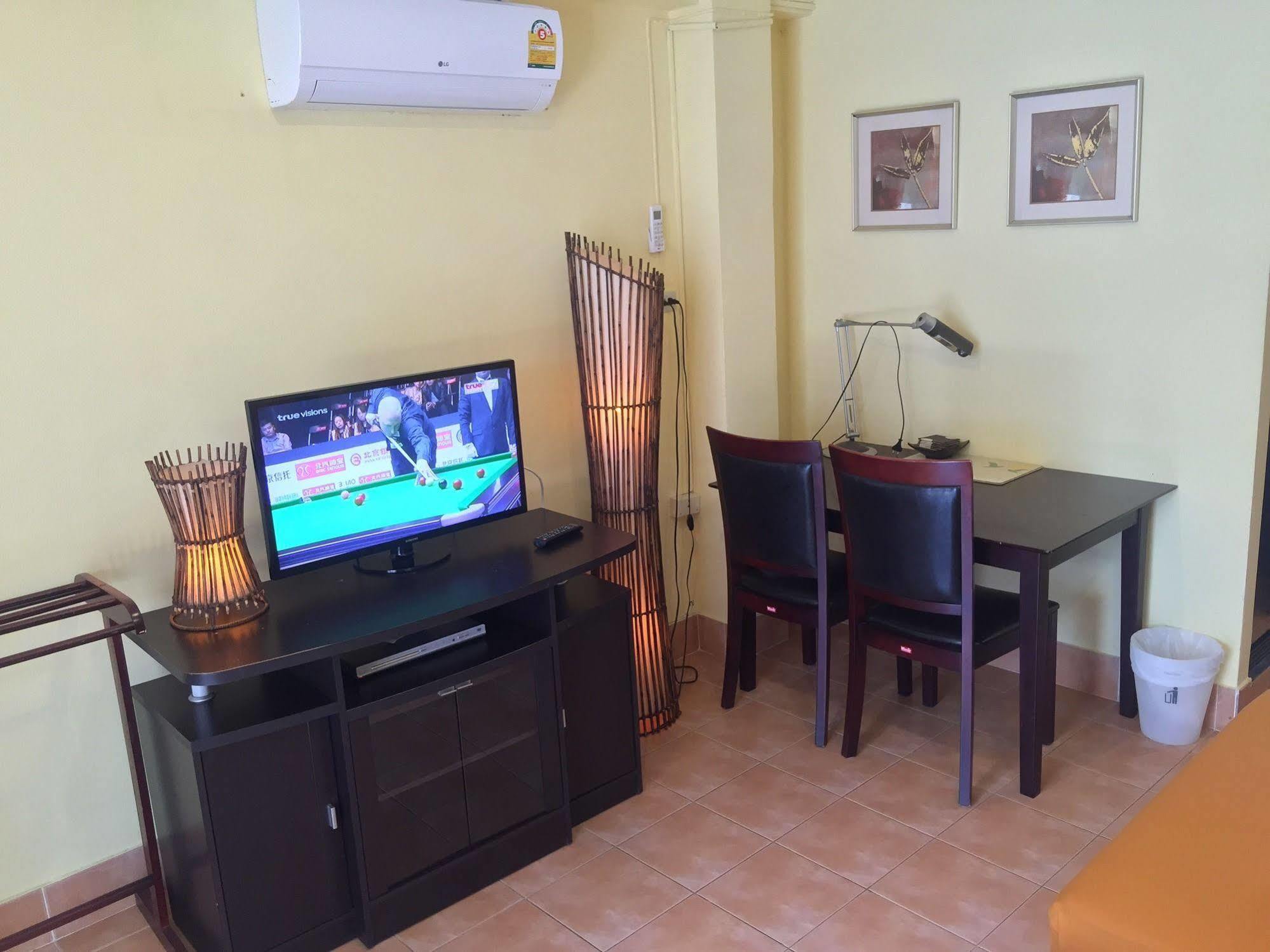 Nin Apartments Karon Beach Phuket Dış mekan fotoğraf
