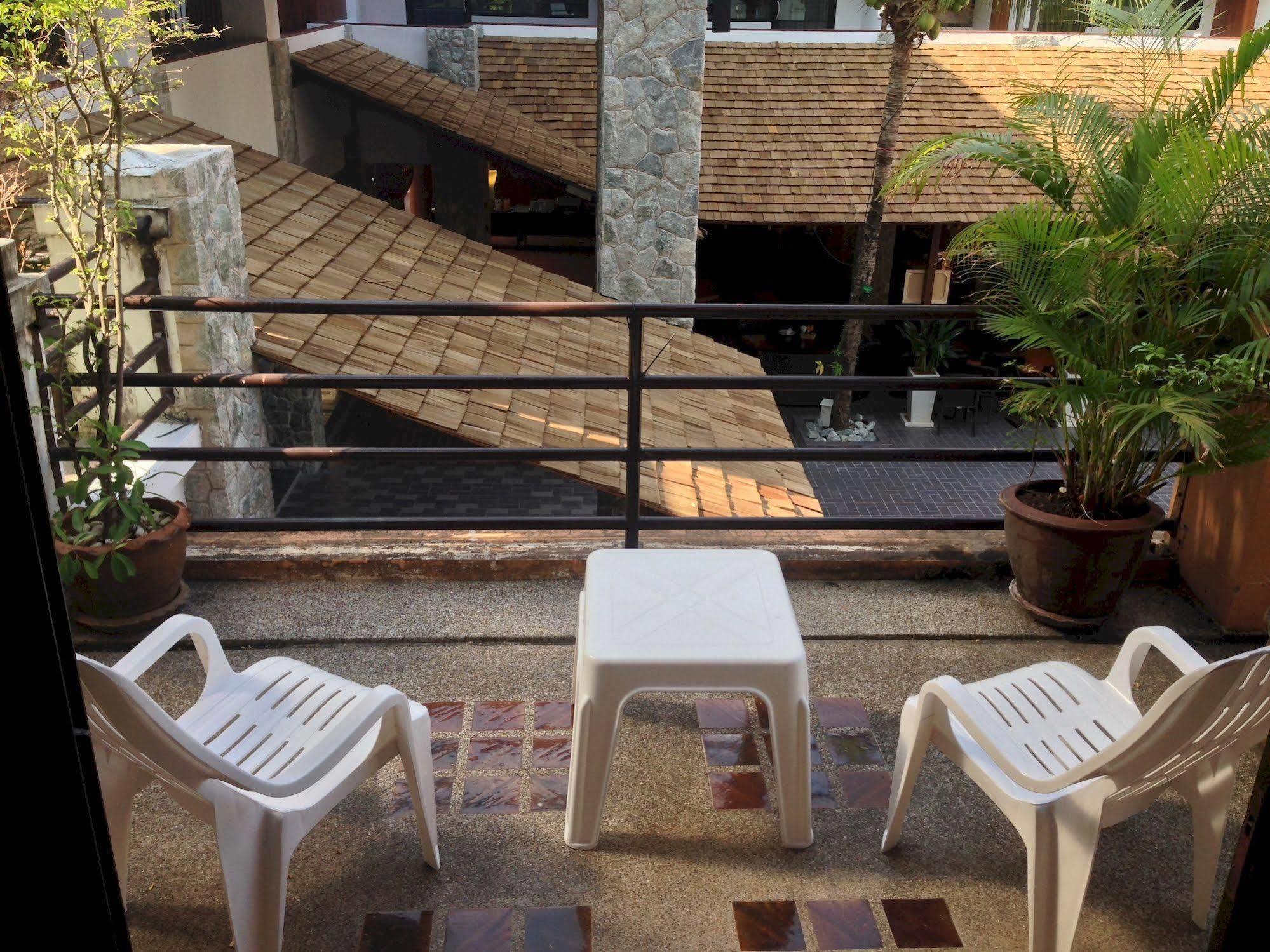 Nin Apartments Karon Beach Phuket Dış mekan fotoğraf