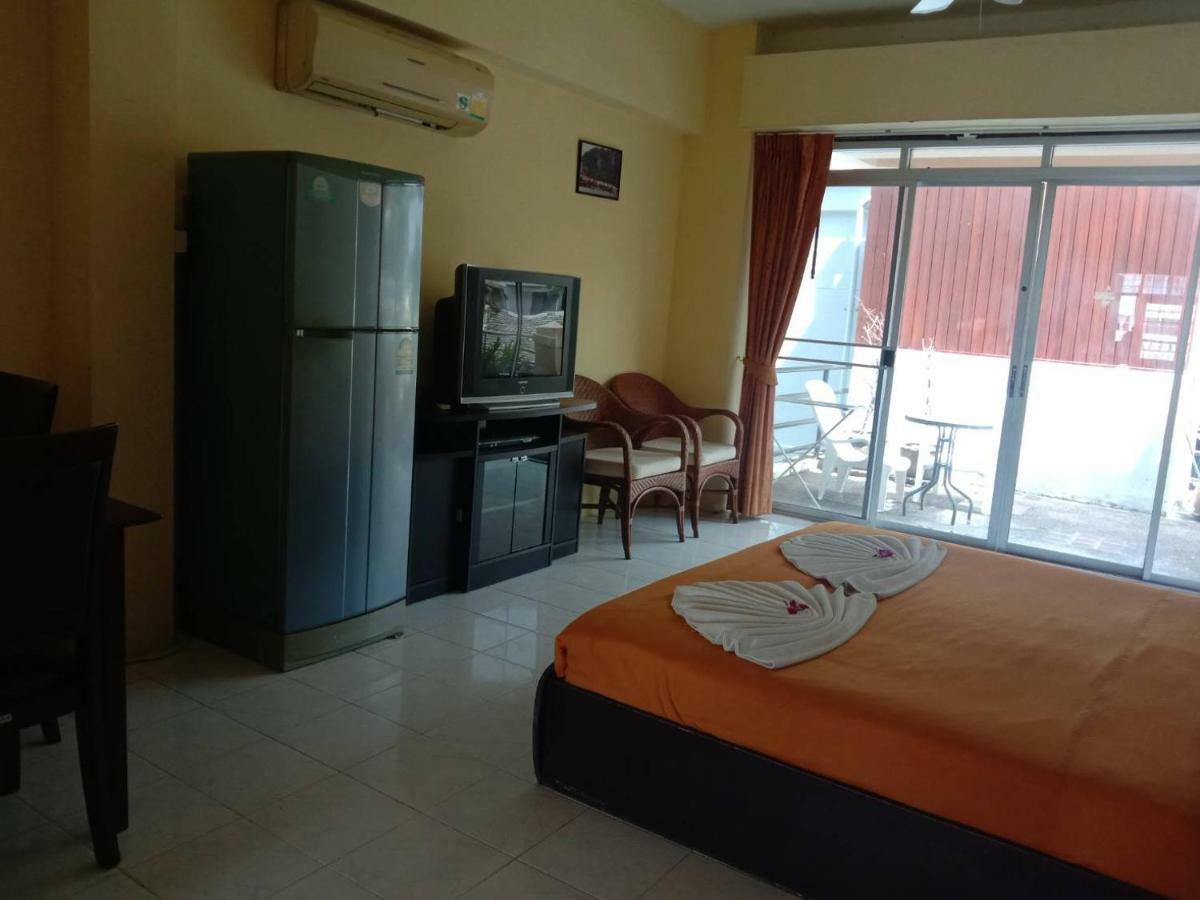 Nin Apartments Karon Beach Phuket Oda fotoğraf